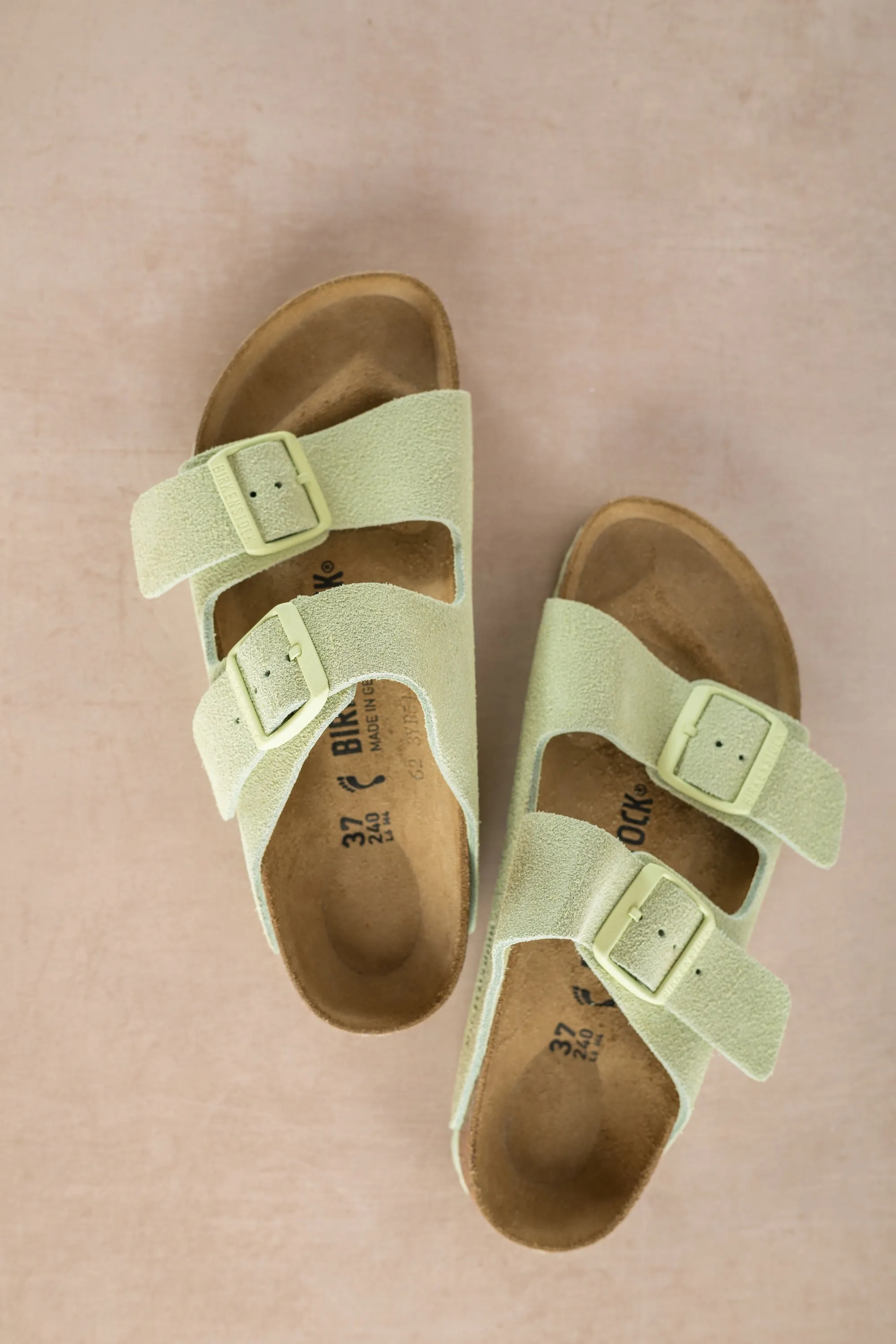 Arizona Suede Leather - Faded Lime