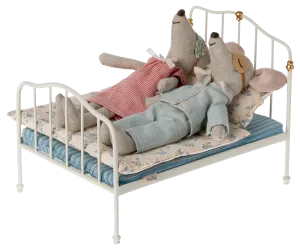 Bed, Mouse - Off White