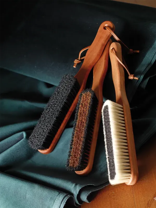 Clothes Brush