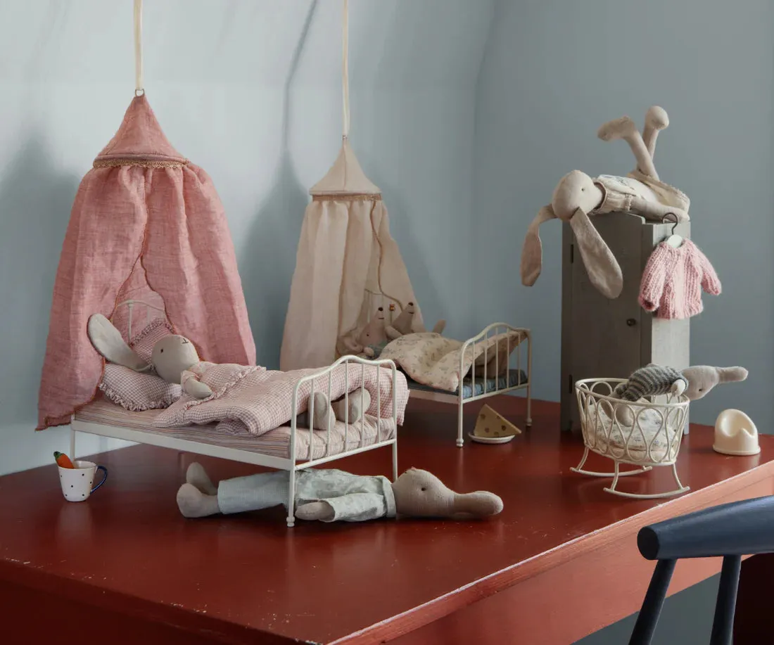 Miniature Bed Canopy - Rose