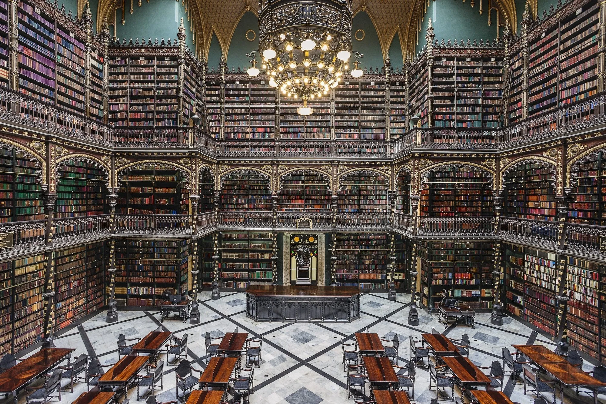 Temples of Books: Magnificent Libraries Around the World