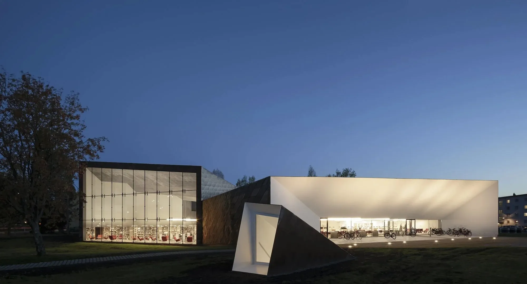 Temples of Books: Magnificent Libraries Around the World