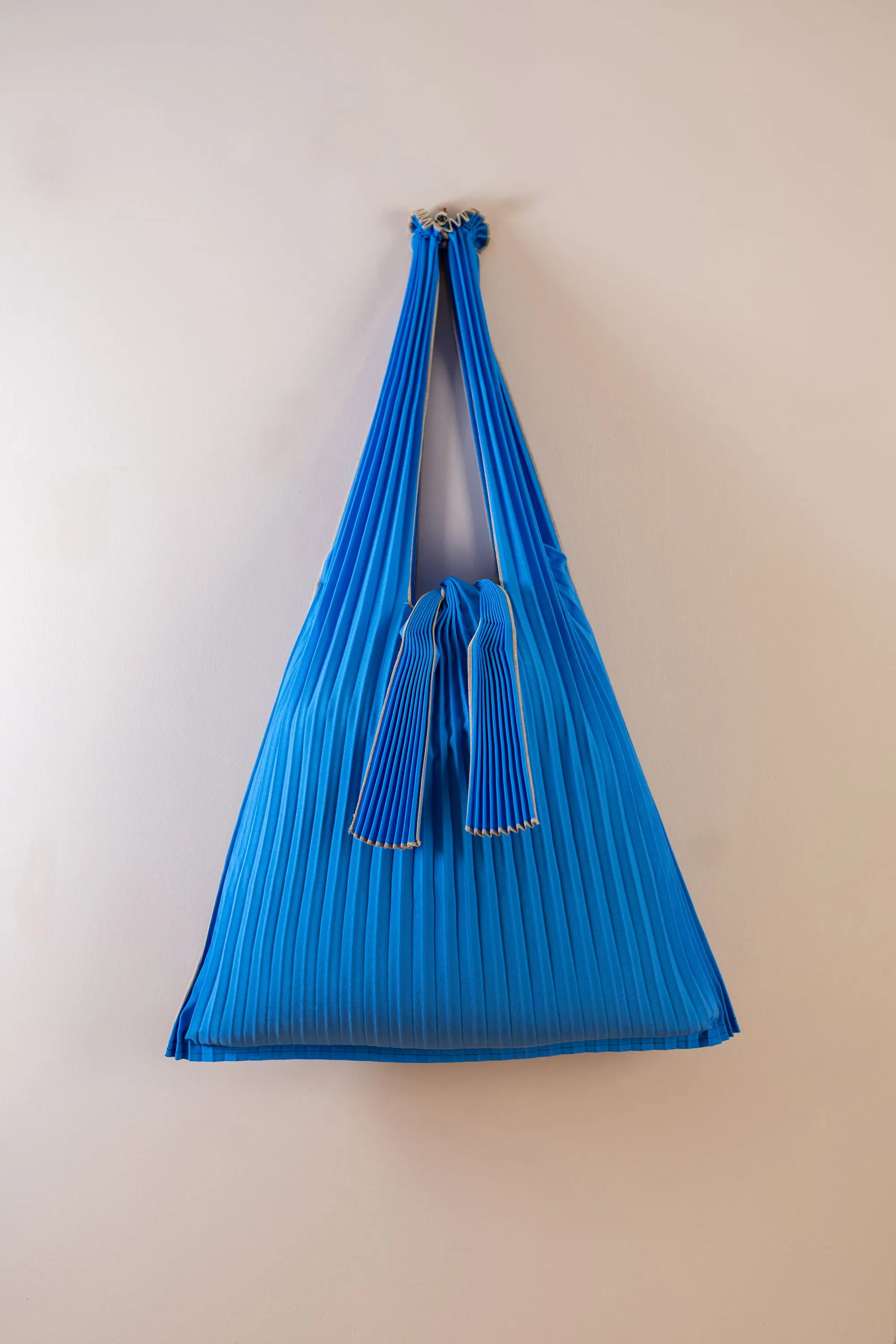 Vertical Pleated Large Tote Bag - Blue