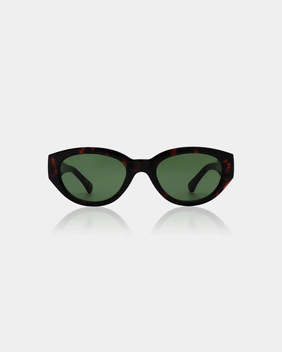 Winnie Sunglasses - Demi Tortoise