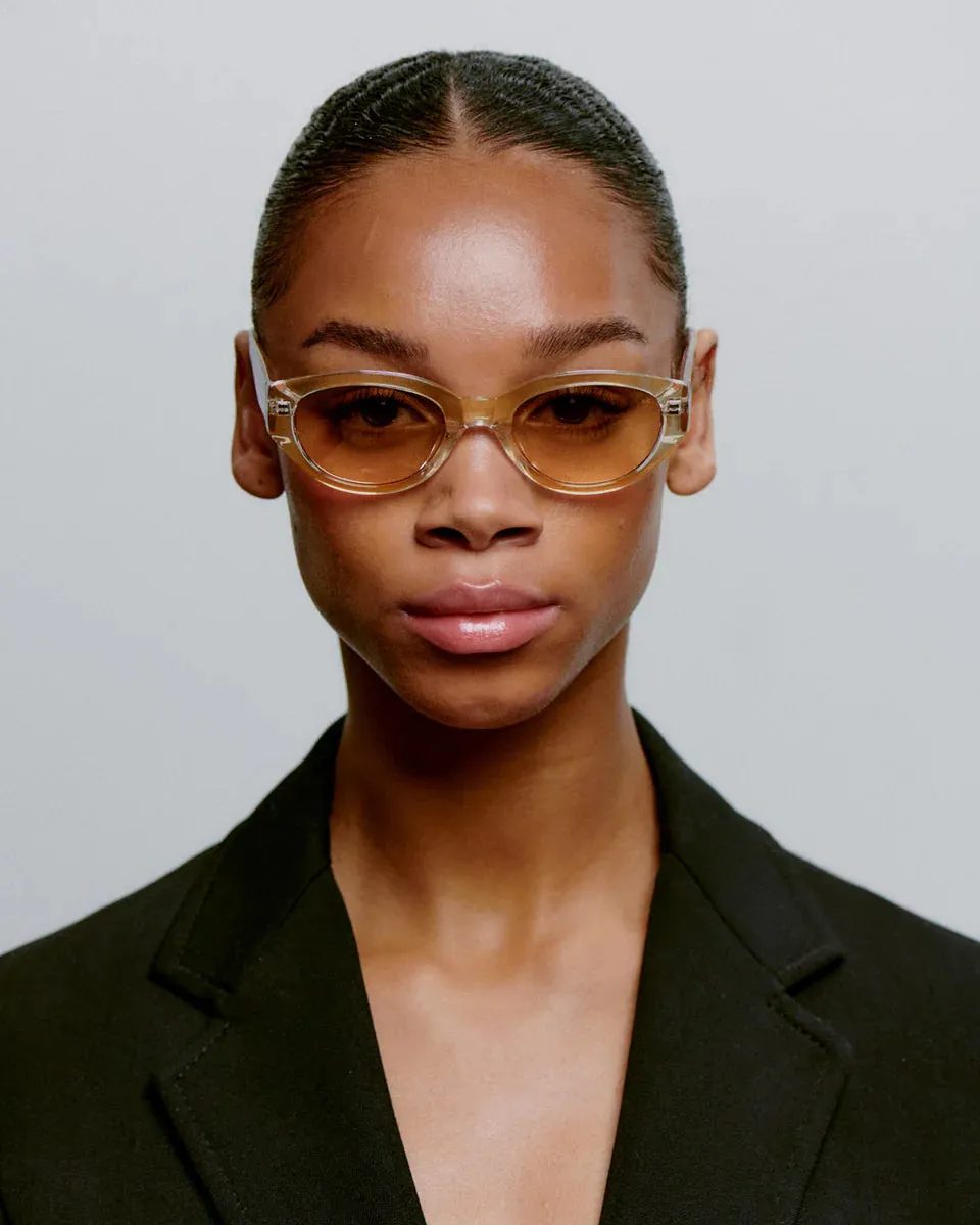 Winnie Sunglasses - Ecru Transparent